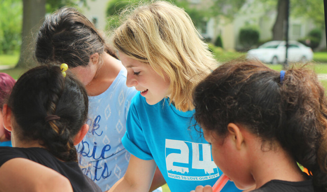 Girls volunteering